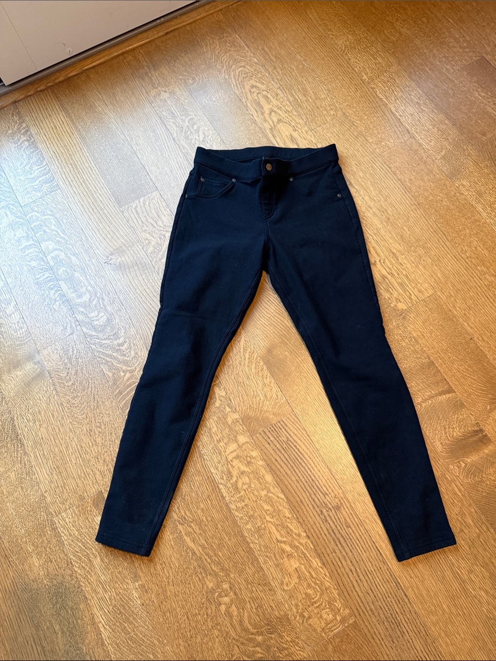 HUE Black Fleece-Lined Leggings